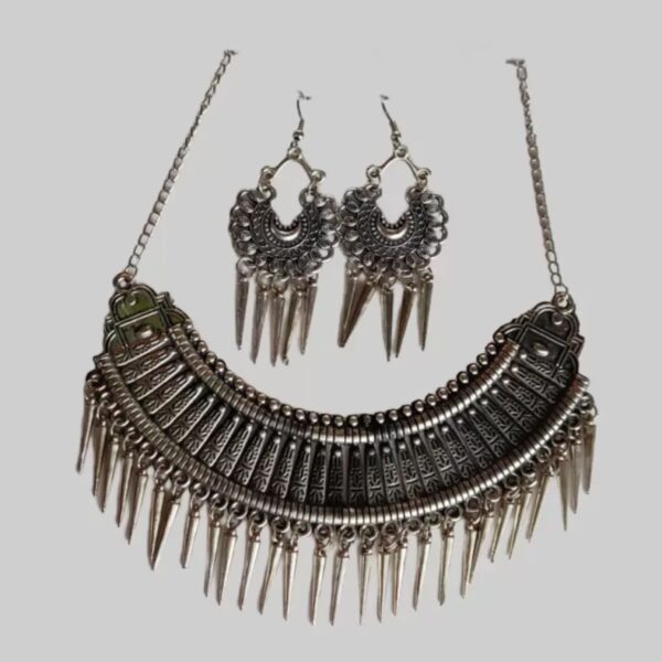 grabwhole Oxidised Silver Silver, Black Jewel Set (Pack of 1)