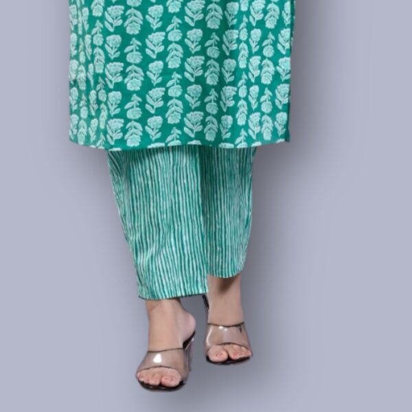 Jaipuri Printed Kurti Pant Set - turquoise - Image 3