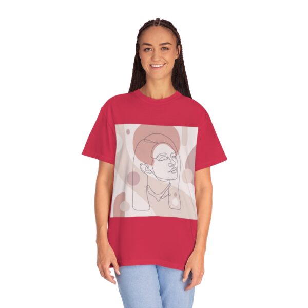 Women's One Line Art Printed T-shirt - Red