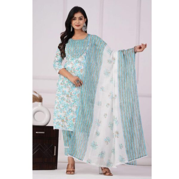 Soothing Cambridge Cotton Ensemble with Malmal Printed Dupatta