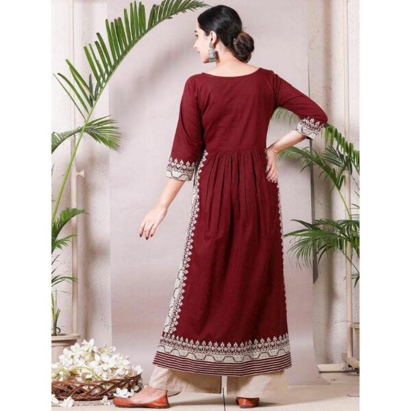 Reyon Foil Print Kurti with Coordinated Pant - Image 4
